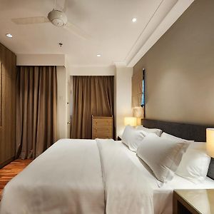 One-Bedroom Premier Suite